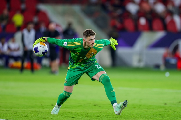 华体会官网入口-门将阿奇迪被罚下！罗马诺：利雅得胜利已通知热那亚叫停本托转会